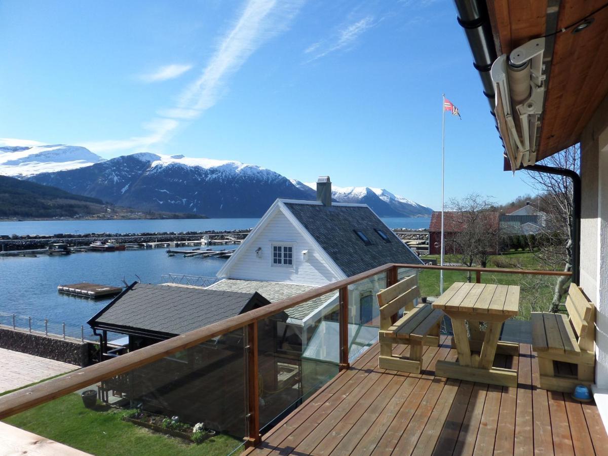 Solstrand Fjord Holiday Eidsvåg Exterior photo